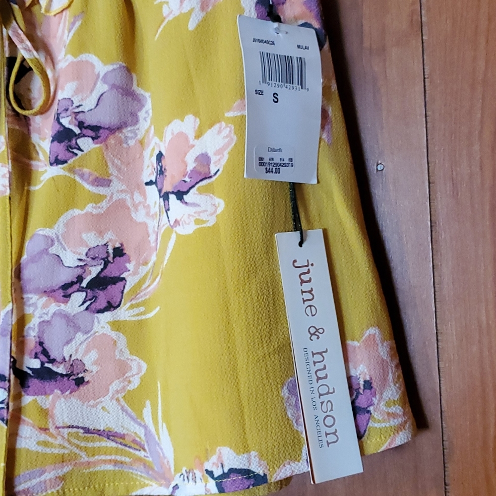 💛June & Hudson💛 floral shorts - Picture 2 of 4